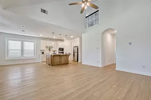 323 Highland Bayou Dr, Conroe, TX 77304 - Photo 8