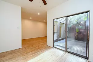 7447 Cambridge St, Houston, TX 77054 - Photo 8