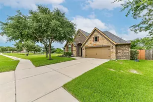 4039 N Creekmont Dr, Fresno, TX 77545 - Photo 10