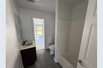 7606 Darnay Drive, Houston, TX 77033 - Photo 10