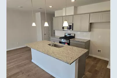 1920 N Riverside Circle, Dayton, TX 77535 - Photo 2