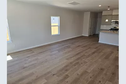 1920 N Riverside Circle, Dayton, TX 77535 - Photo 4