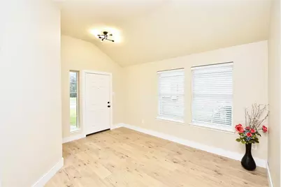 7715 Butler Lakes Court, Rosenberg, TX 77469 - Photo 4