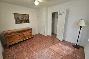 1013 W Snyder St, Alvin, TX 77511 - Photo 14