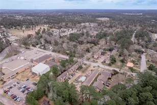 2402 Sycamore Ave, Huntsville, TX 77340 - Photo 20