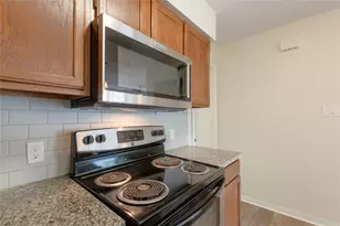 2402 Sycamore Ave, Huntsville, TX 77340 - Photo 18