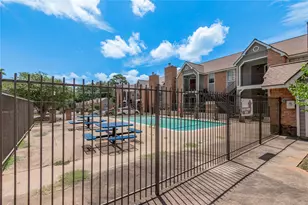 2402 Sycamore Ave, Huntsville, TX 77340 - Photo 44