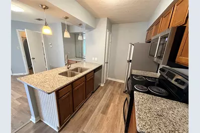 2402 Sycamore Avenue #D6, Huntsville, TX 77340 - Photo 10