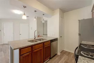 2402 Sycamore Ave, Huntsville, TX 77340 - Photo 16