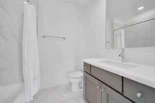 2705 Maxroy St, Houston, TX 77007 - Photo 12