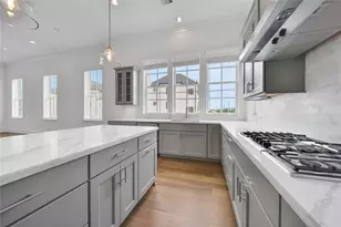 2705 Maxroy St, Houston, TX 77007 - Photo 18
