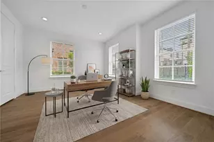 2705 Maxroy St, Houston, TX 77007 - Photo 10