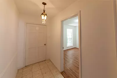 8826 Roos Road, Houston, TX 77036 - Photo 2