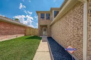 17047 Carbridge Dr, Houston, TX 77084 - Photo 2