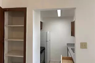 7200 Clarewood Dr, Houston, TX 77036 - Photo 2