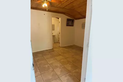 1472 1/2 Godwin Street, Houston, TX 77023 - Photo 6