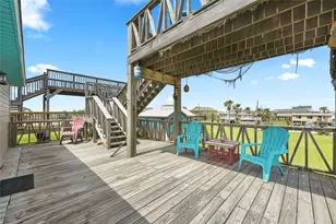 214 Sand Dune Ct, Surfside Beach, TX 77541 - Photo 2