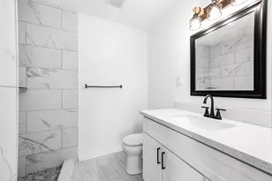 4356#A Phlox St St, Houston, TX 77051 - Photo 12