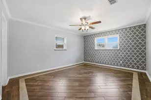 10402 Shadow Wood Dr, Houston, TX 77043 - Photo 22