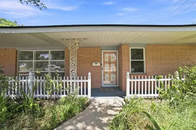 10402 Shadow Wood Drive, Houston, TX 77043 - Photo 2