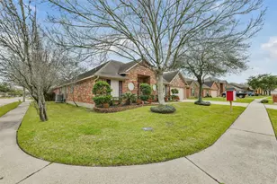 9645 Dry Springs Dr Dr, La Porte, TX 77571 - Photo 2