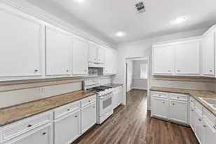 3734 Sweetbriar Dr, Pasadena, TX 77505 - Photo 16