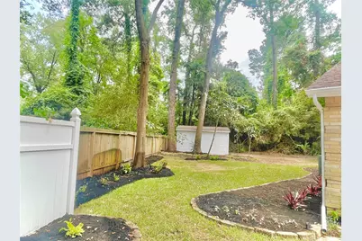 3126 Village Woods Drive, Houston, TX 77339 - Photo 22