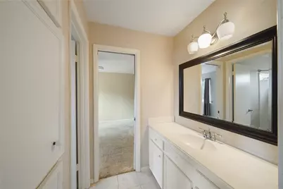 84 S April Wind Drive S, Conroe, TX 77356 - Photo 32