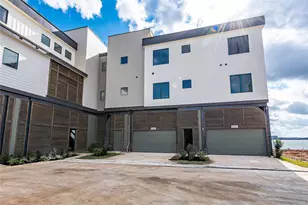 4405 Davis Ln, Seabrook, TX 77586 - Photo 2