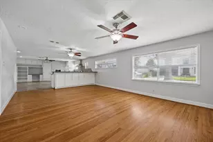 1729 Bayram Dr, Houston, TX 77055 - Photo 4