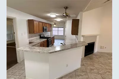 204 Harwood Drive, League City, TX 77573 - Photo 4