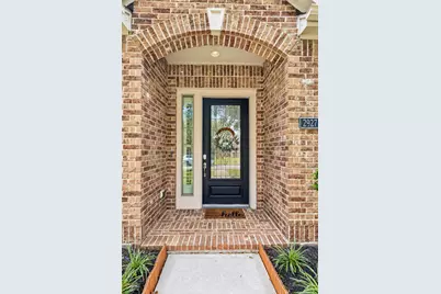 2927 Auburn Creek Lane, League City, TX 77573 - Photo 10