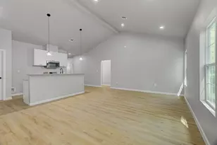 2355 Pecan St, Beaumont, TX 77701 - Photo 10