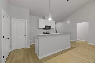 2355 Pecan St, Beaumont, TX 77701 - Photo 6