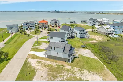 714 Vista Bella, Galveston, TX 77554 - Photo 8