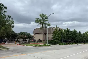 3075 Walnut Bend Ln, Houston, TX 77042 - Photo 28