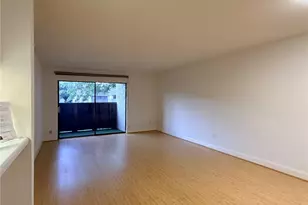 3075 Walnut Bend Ln, Houston, TX 77042 - Photo 8