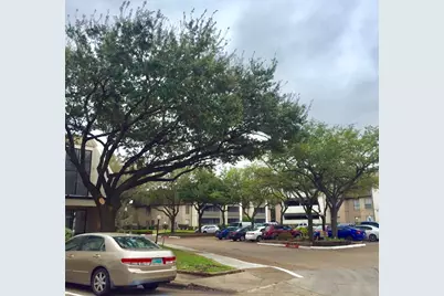 3075 Walnut Bend Lane #24, Houston, TX 77042 - Photo 2