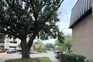 3075 Walnut Bend Ln, Houston, TX 77042 - Photo 28