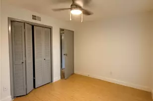 3075 Walnut Bend Ln, Houston, TX 77042 - Photo 20
