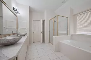 10210 Squirehill Ct, Houston, TX 77070 - Photo 16