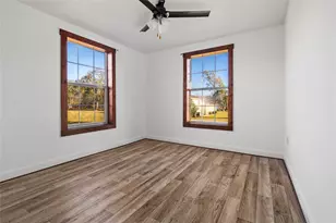 14202 Susie Ln, Alvin, TX 77511 - Photo 10