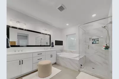 3107 Somerset Levens Lane, Houston, TX 77055 - Photo 16