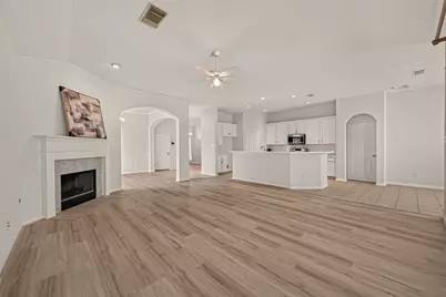 14207 Rolling Hills Lane, Rosharon, TX 77583 - Photo 10