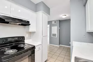 5959 Bonhomme Rd, Houston, TX 77036 - Photo 10