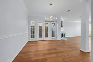 12852 Kingsbridge Ln, Houston, TX 77077 - Photo 6