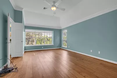 12852 Kingsbridge Lane, Houston, TX 77077 - Photo 32
