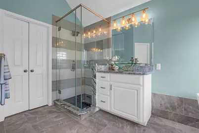 12852 Kingsbridge Lane, Houston, TX 77077 - Photo 12