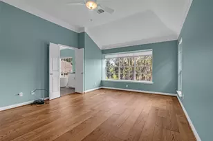 12852 Kingsbridge Ln, Houston, TX 77077 - Photo 10