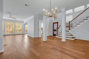 12852 Kingsbridge Ln, Houston, TX 77077 - Photo 2